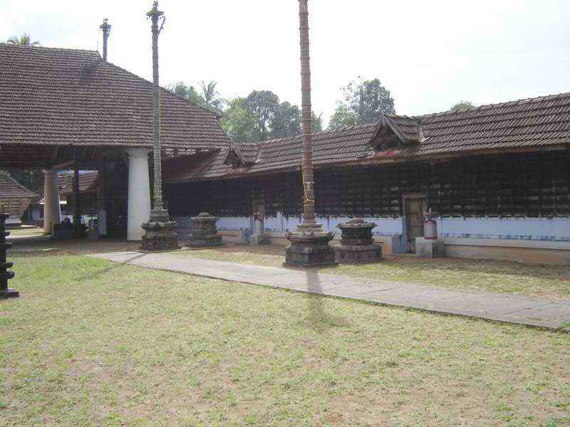 thiruvegappura_sankaranarayana_temple.jpg തിരുവേഗപ്പുറ ശങ്കരനാരായണ ക്ഷേത്രം