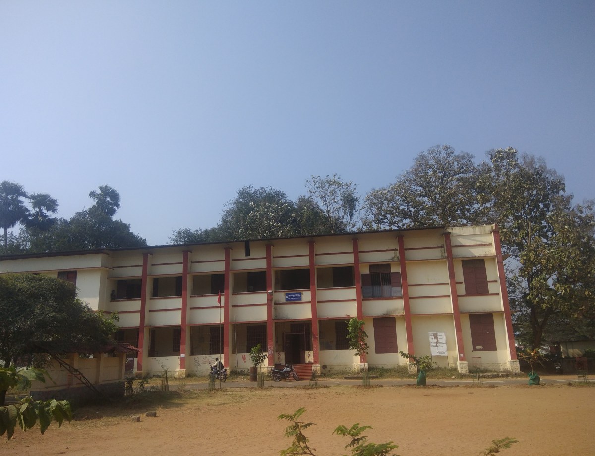victorian_grand_old_tree_palakkad.jpg വിക്ടോറിയൻ ഗ്രാൻഡ് ഓൾഡ് ട്രീ
